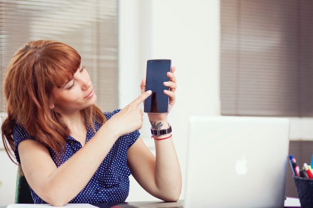 5 Things You Can Do with Your Old Smartphone | InsideTechno