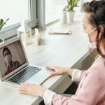 Woman_with_Laptop